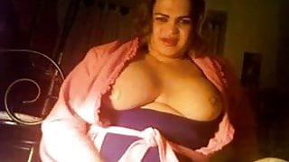 Chubby Shemale on cam