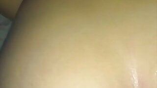 Le pongo crema para que no te duela