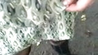 spacer po lesie w kozaczkach, bluzeczce i bodystockings